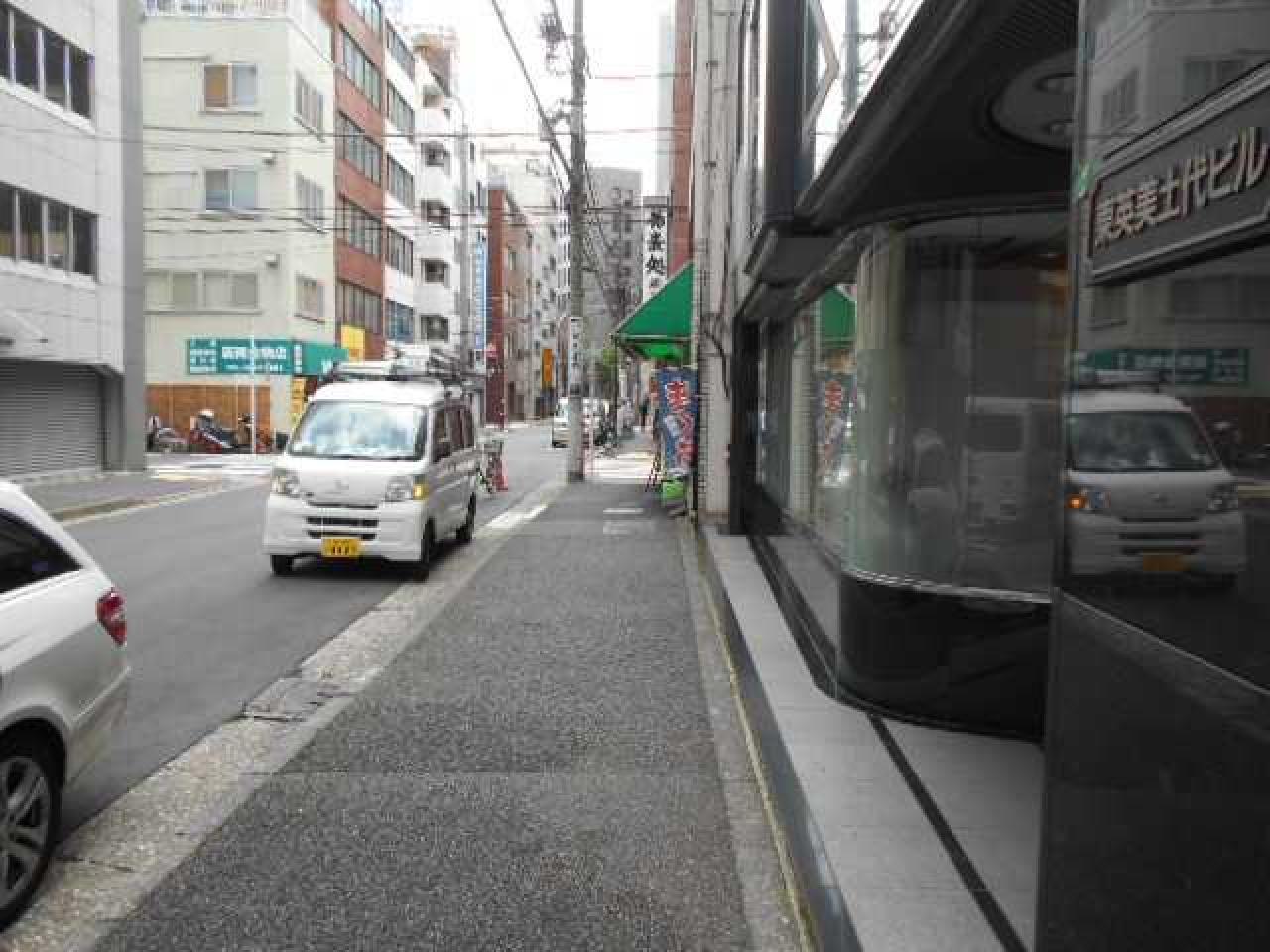 東英美土代ビル