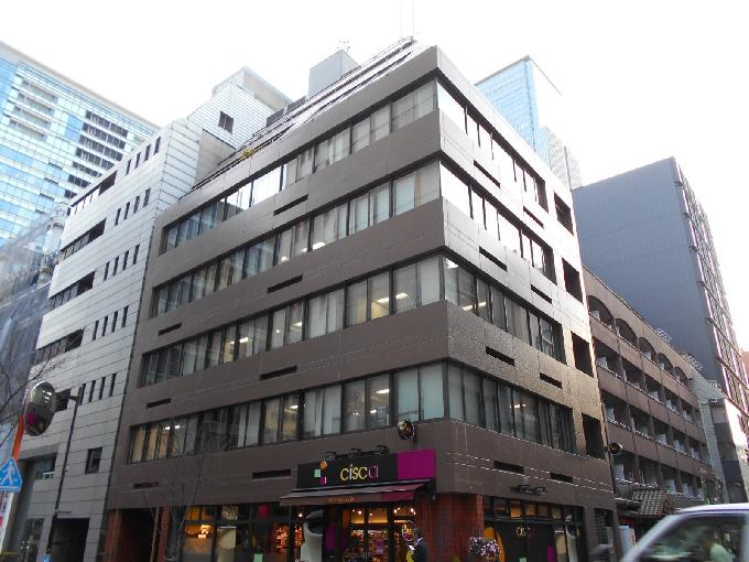 岡常本社ビル