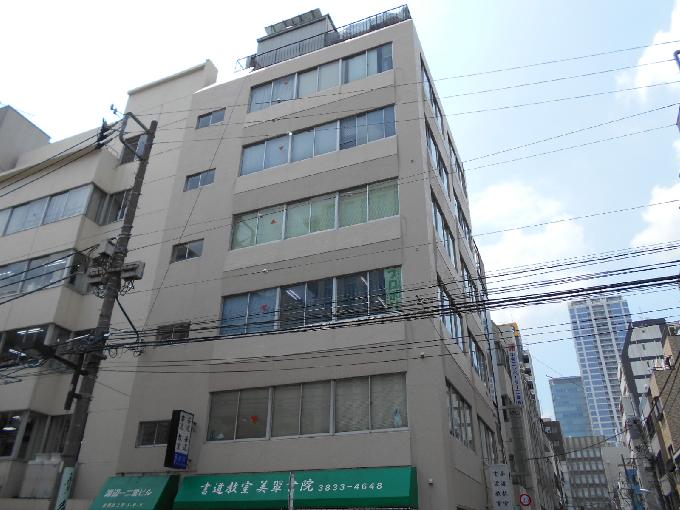 渡辺一二堂ビル