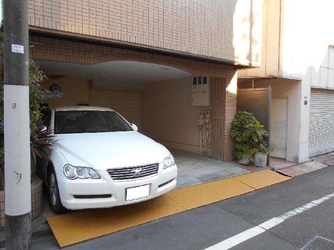 岩崎ビル