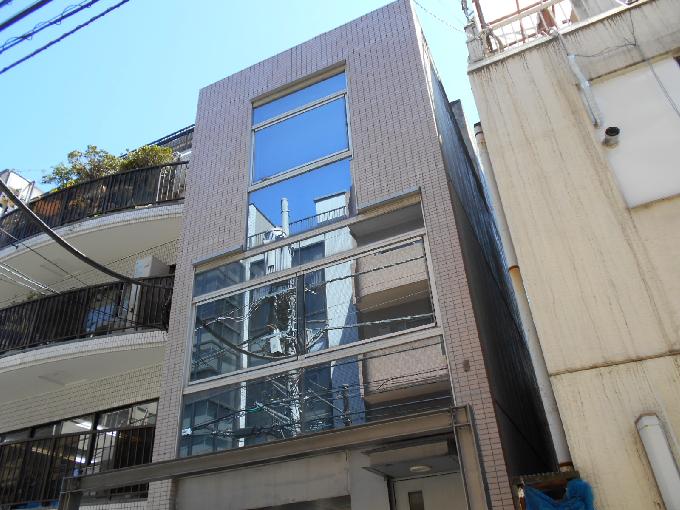 新宿三恵ビル