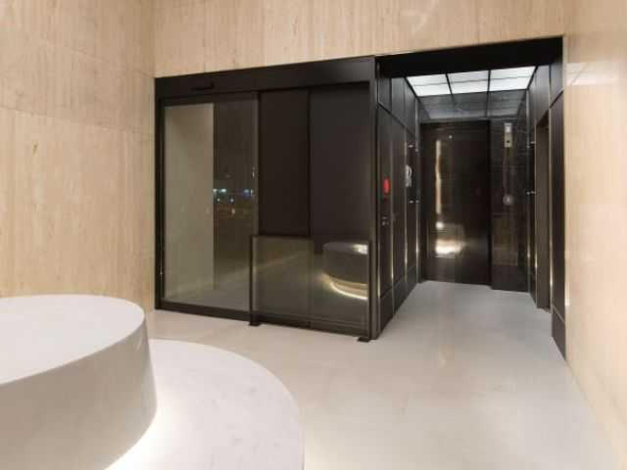 ガーデンクロス新宿御苑