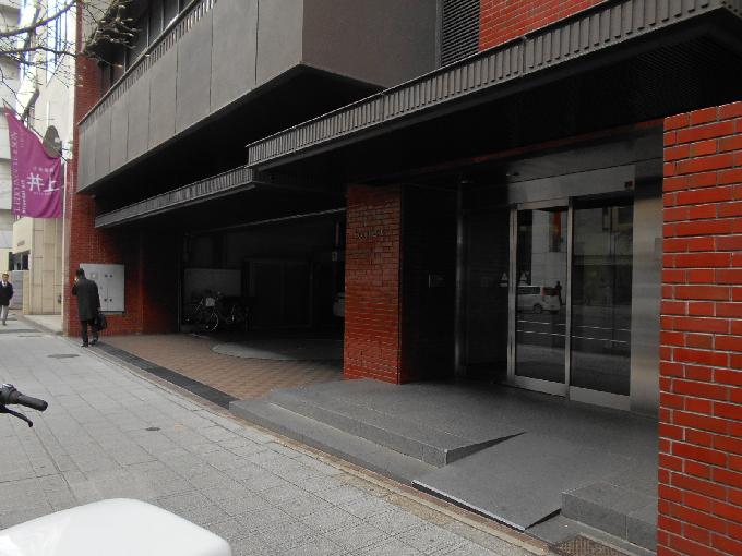 小川