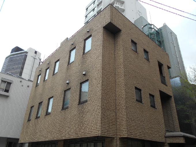 クレスト・イシイ