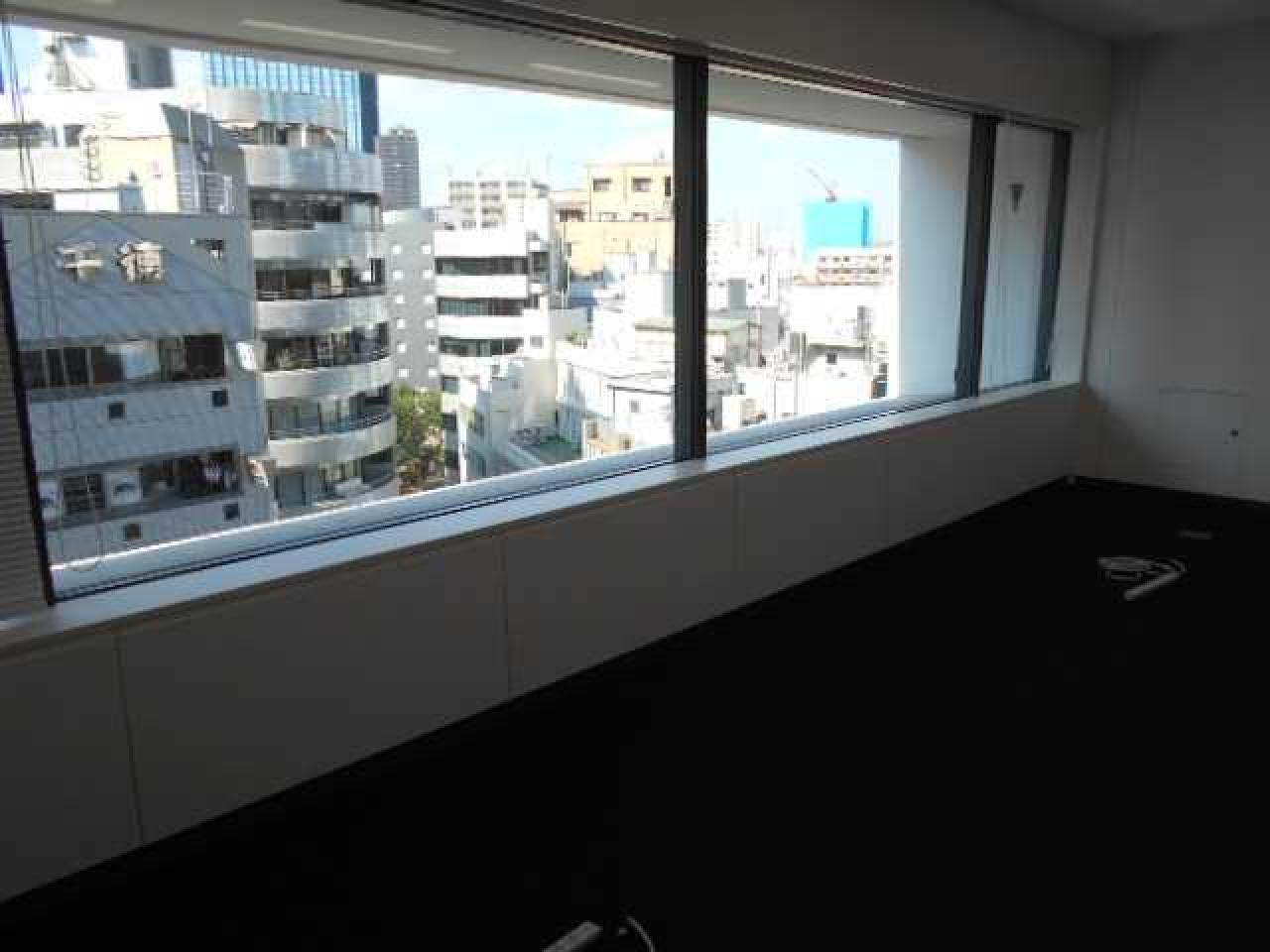 クロスオフィス新宿