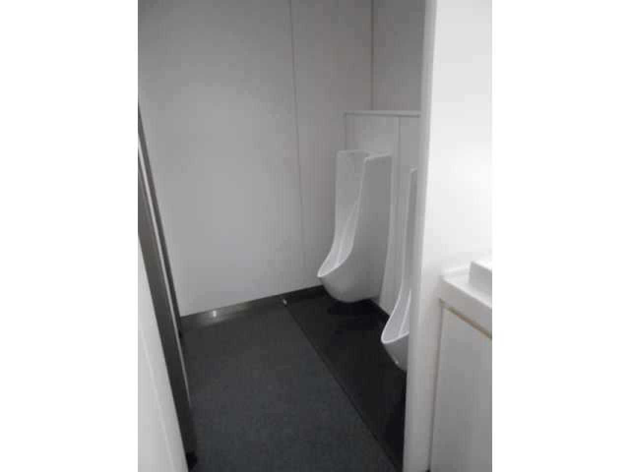 クロスオフィス新宿