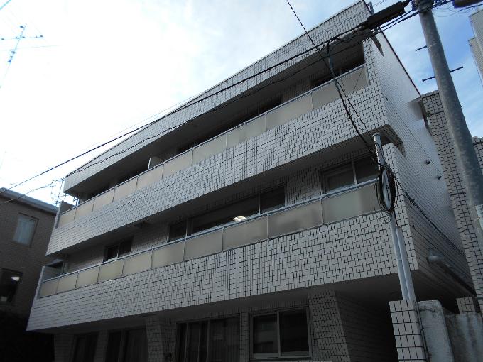 ドミ823