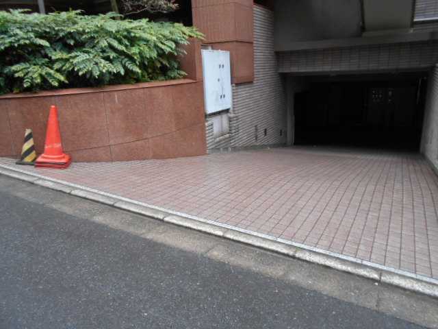 エミナビル