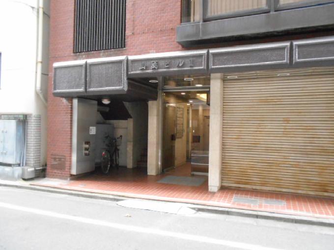 山萬ビル