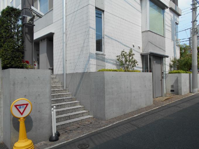 LATTICE JINGUMAE