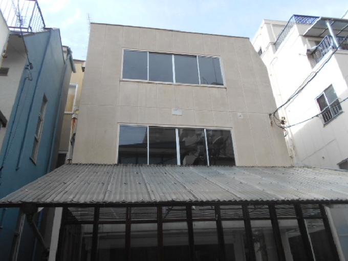 神宮前建物