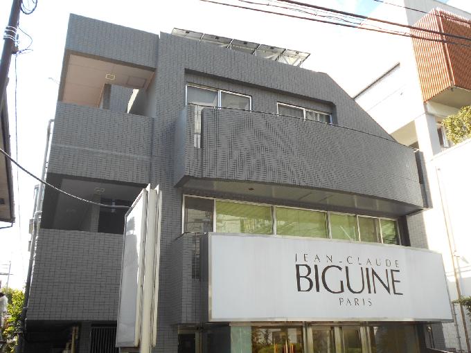 青山アロービル