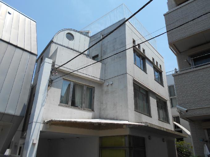 EIGHTEEN北青山ビル