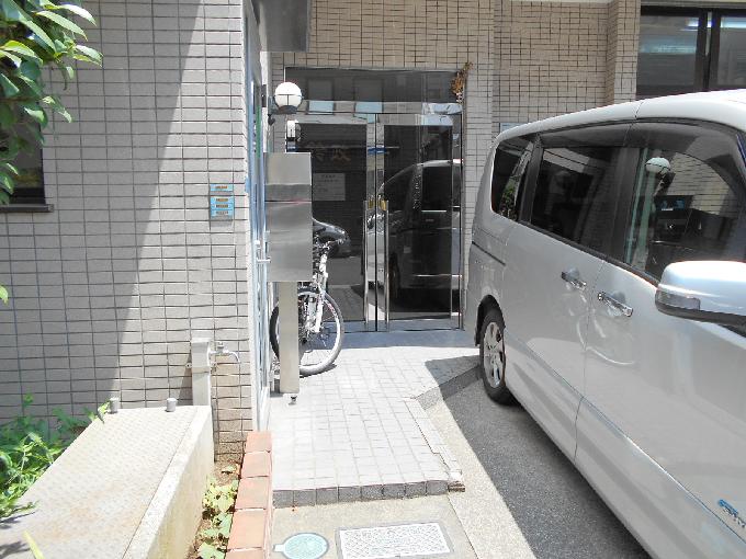 鈴政ビル
