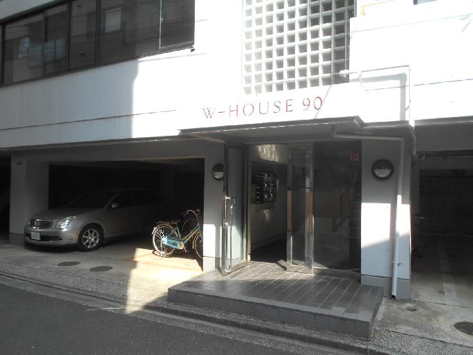 W-HOUSE90