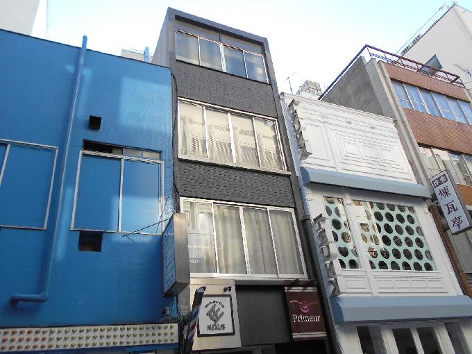 山岡ビル