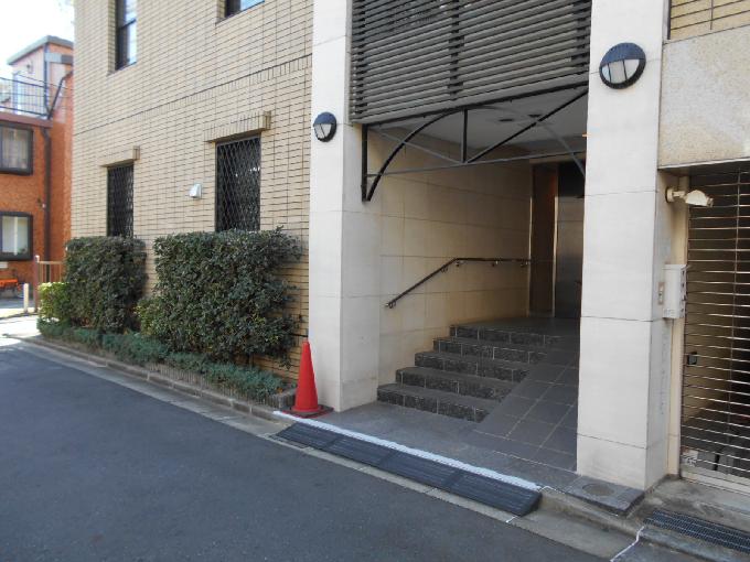 Dクラウディア青山ラグセス