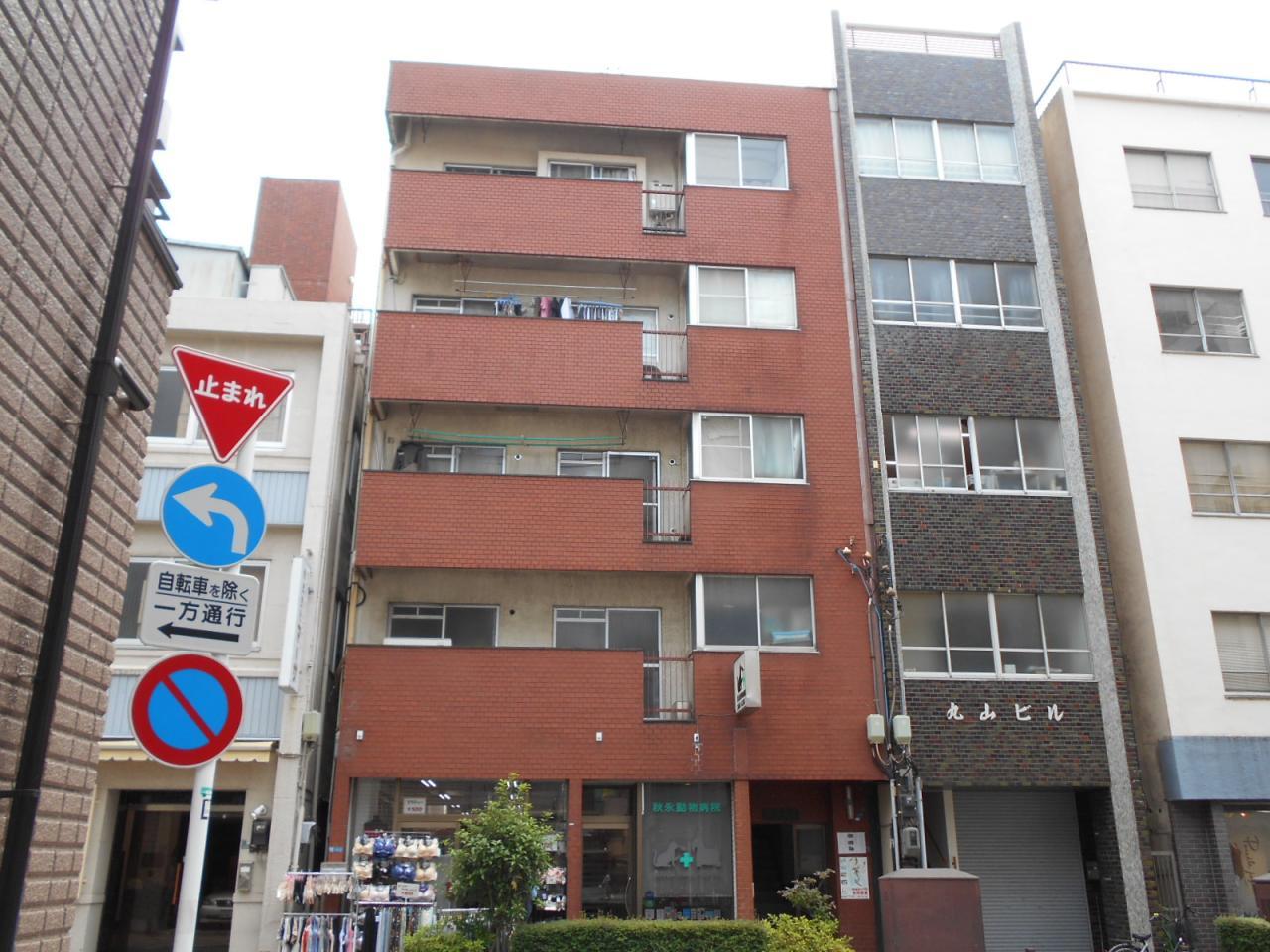 山うビル