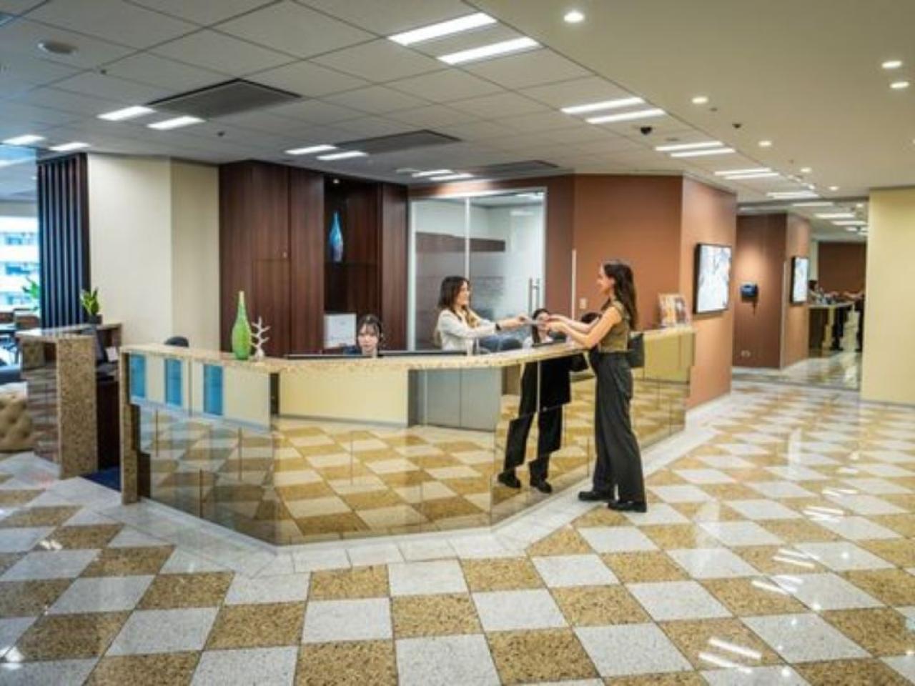 サーブコープTRI-SEVEN ROPPONGI