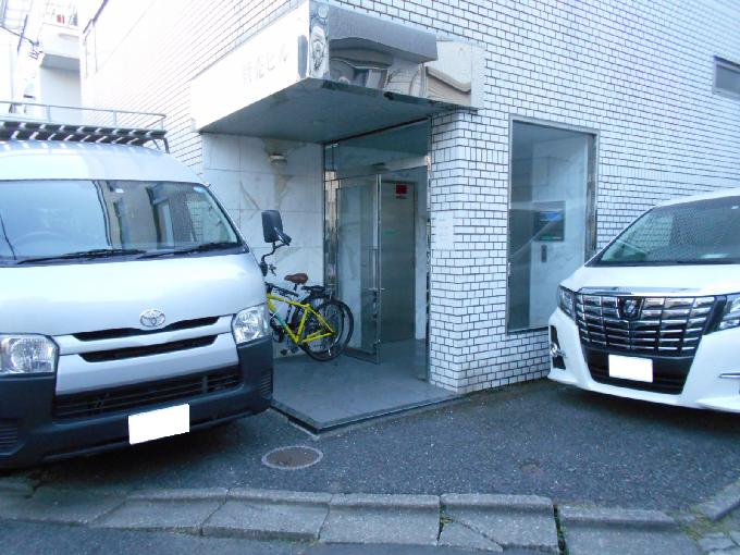 中央リース販売ビル