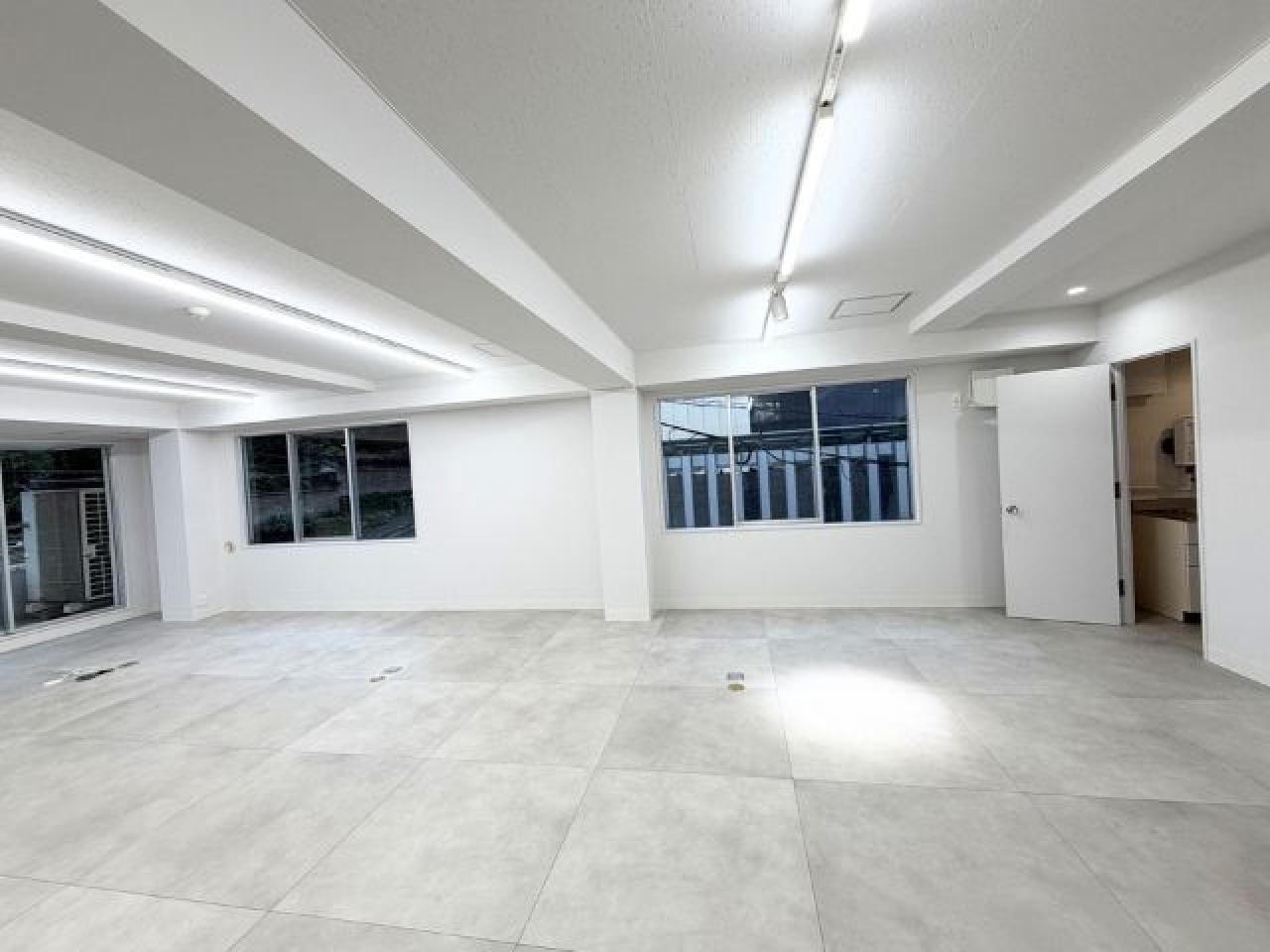 京須ビル