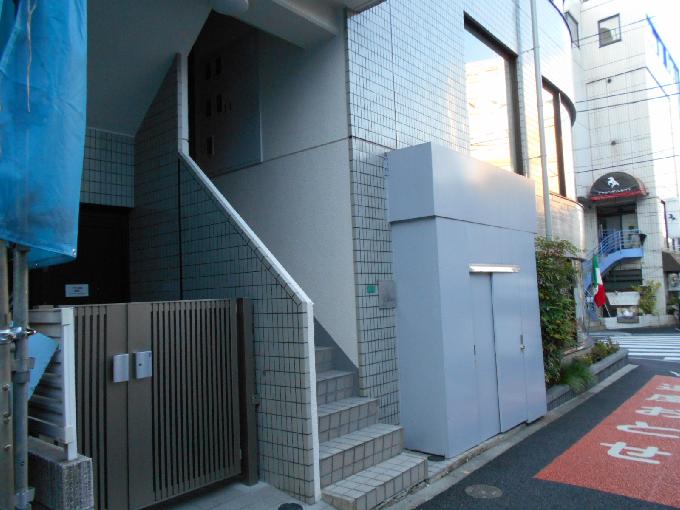 IMビル