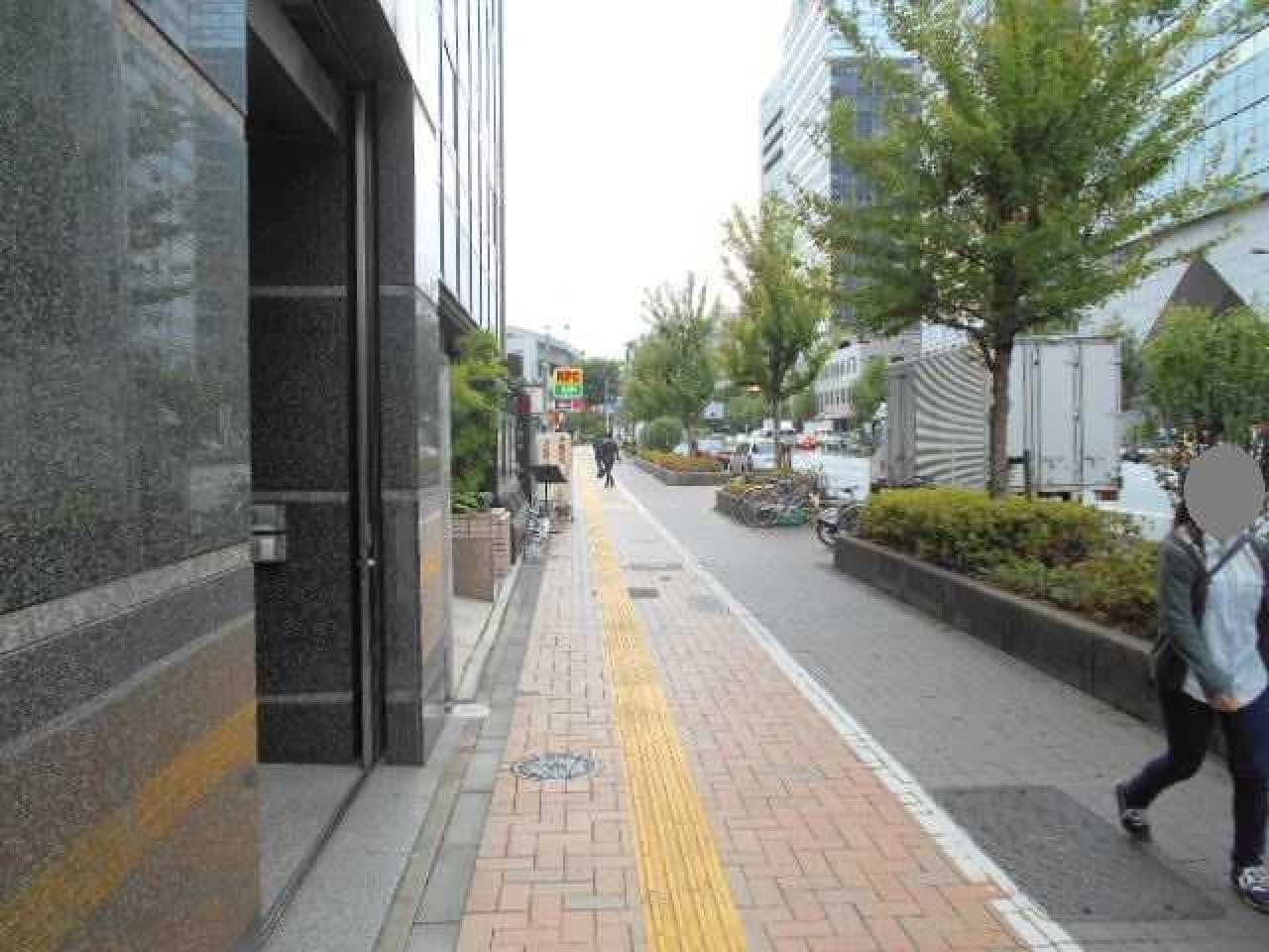 エーゼットキューブビル