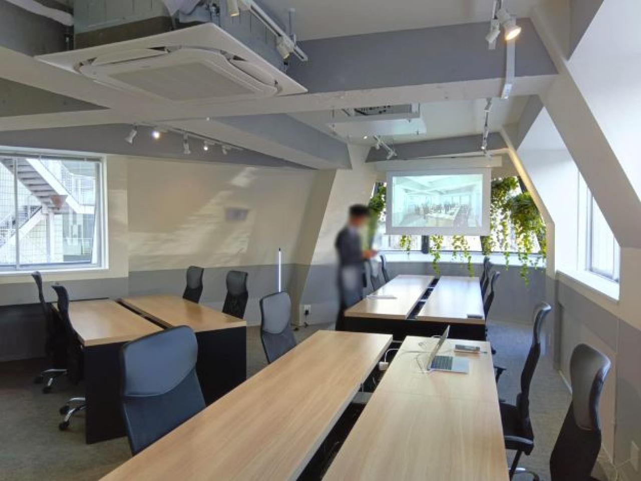 GLOWTHIA東日本橋