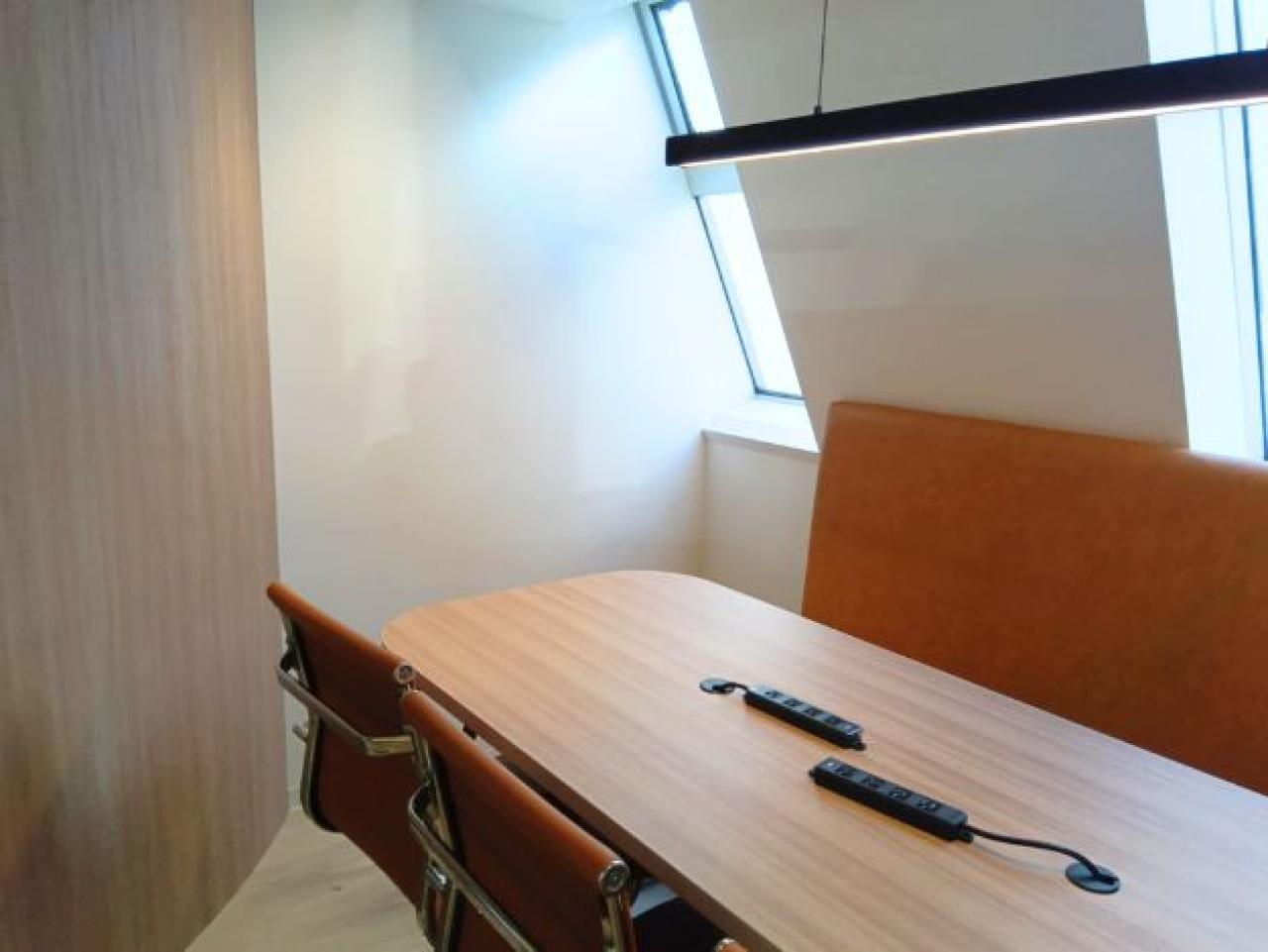 GLOWTHIA東日本橋