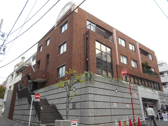 エテルノ原宿