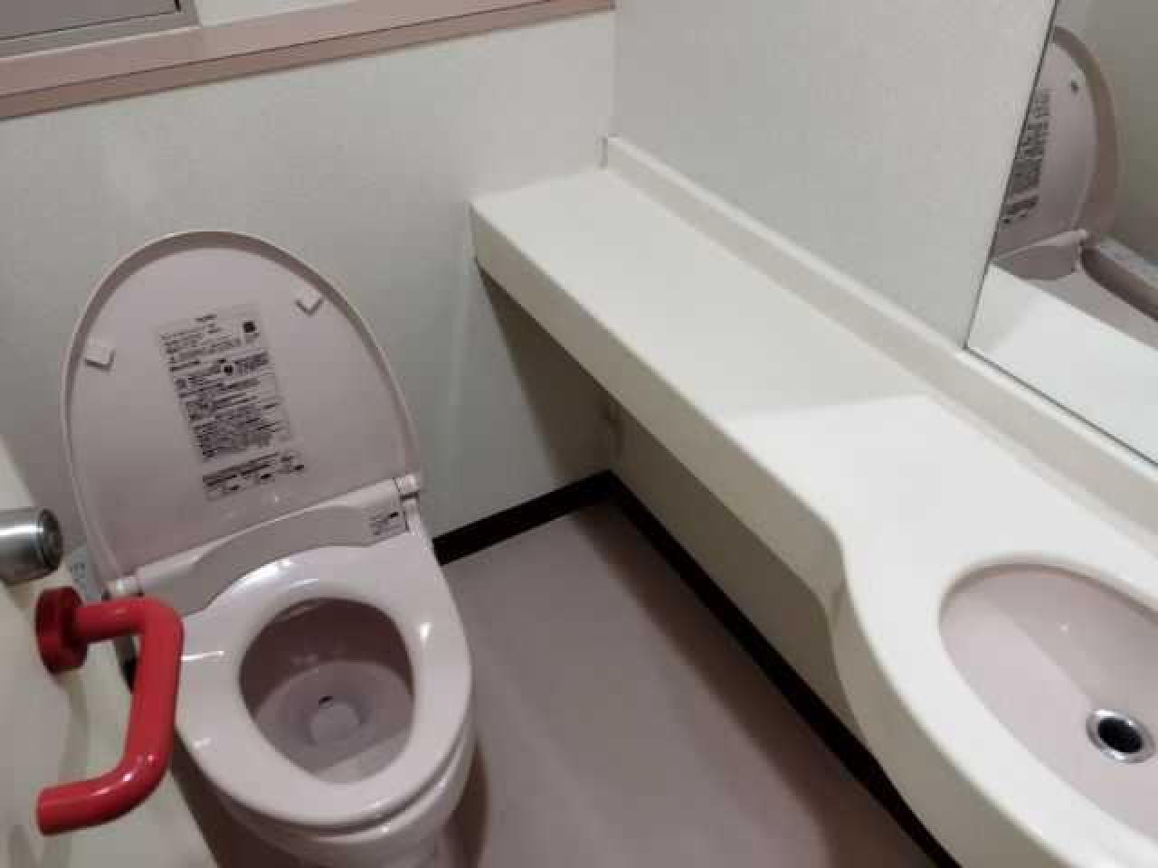 京橋イーサスビル