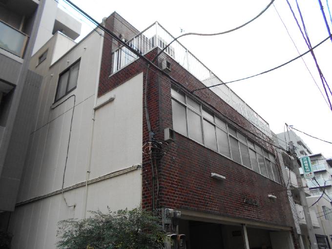 入山ビル