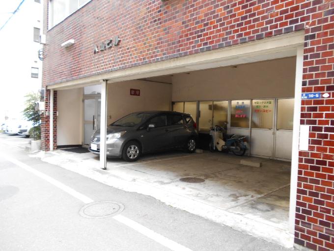 入山ビル
