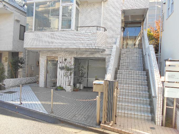 青山サンエスビル