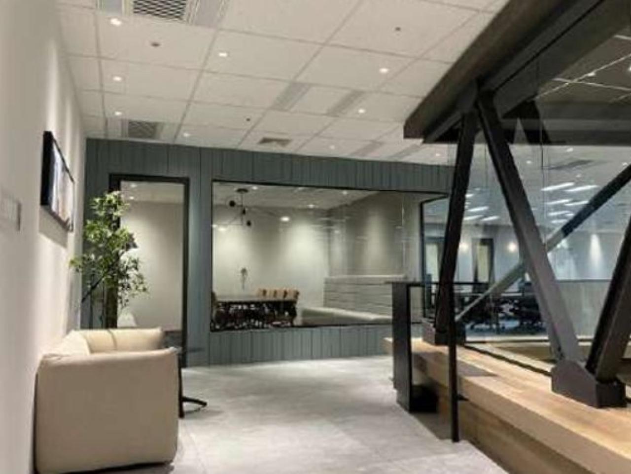 新宿マインズタワー