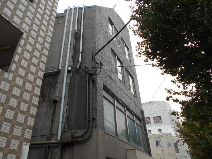 岡安ビル
