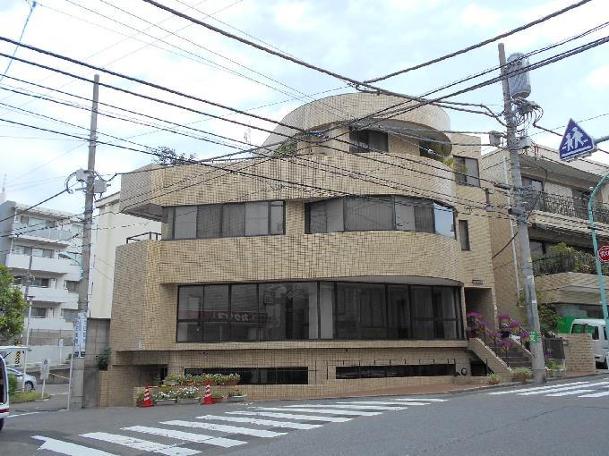 K・M BUILDING