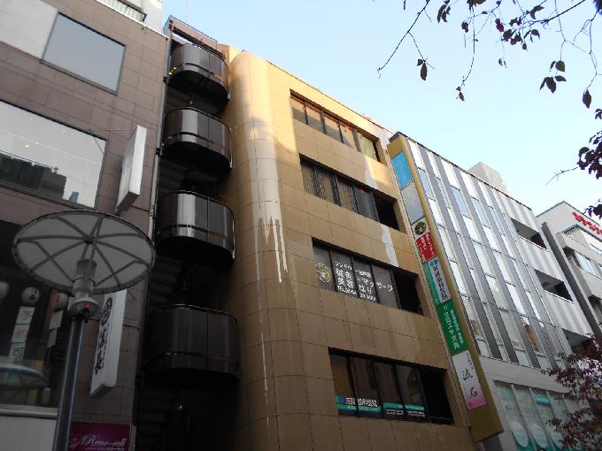 萬屋ビル