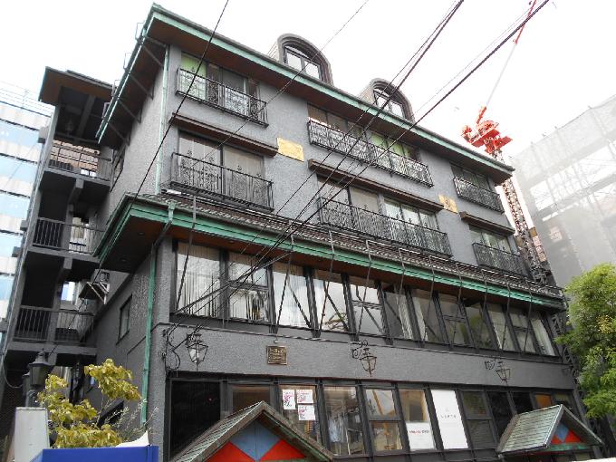 パーク青山ビル