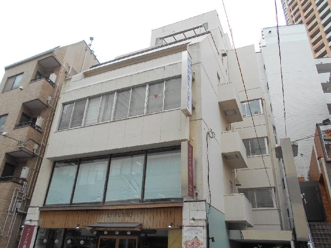 AMビル