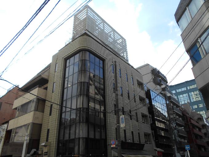 アルファ・エイチビル
