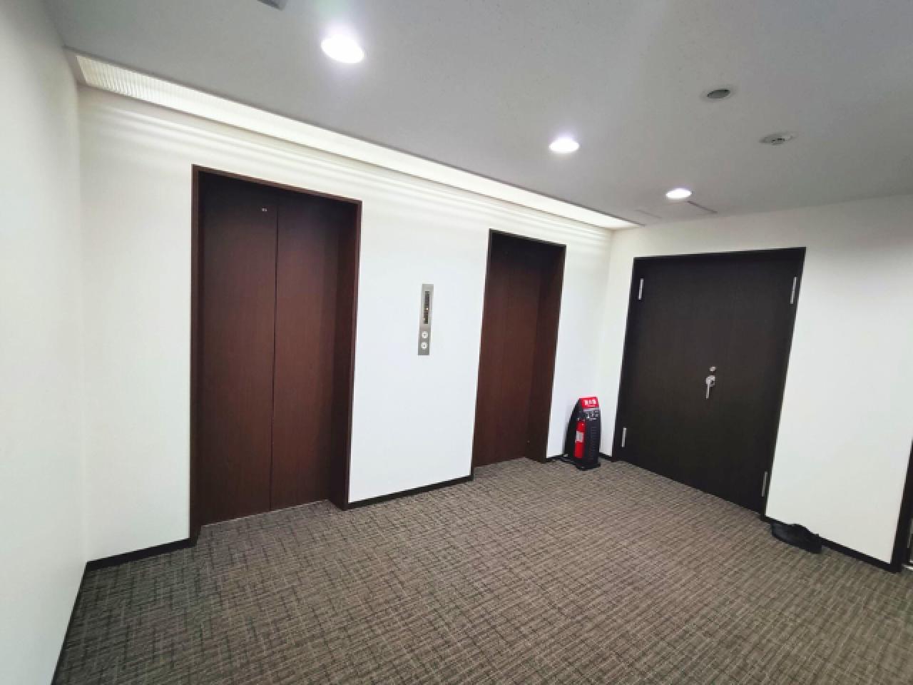 西新宿松屋ビル