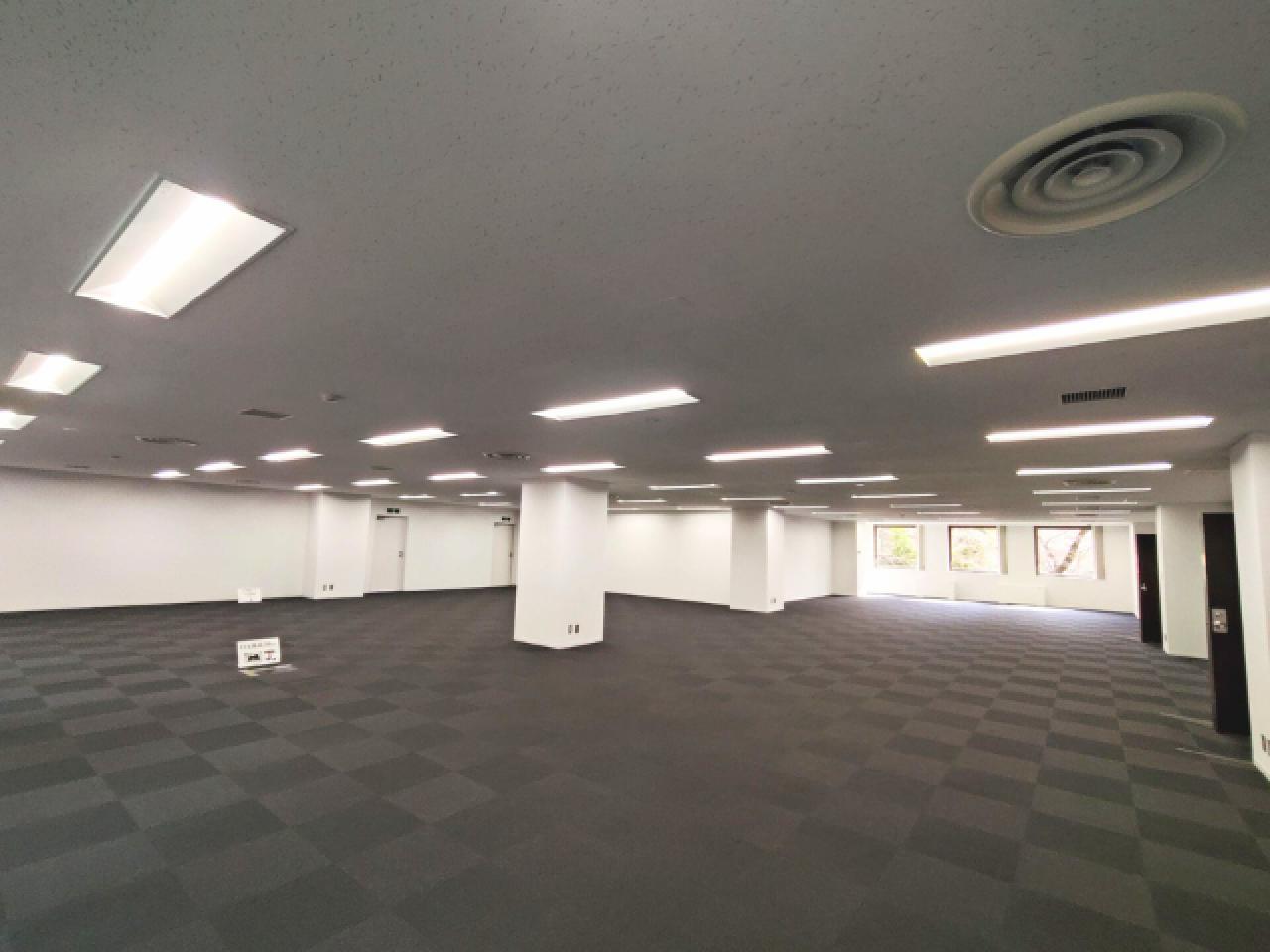 西新宿松屋ビル