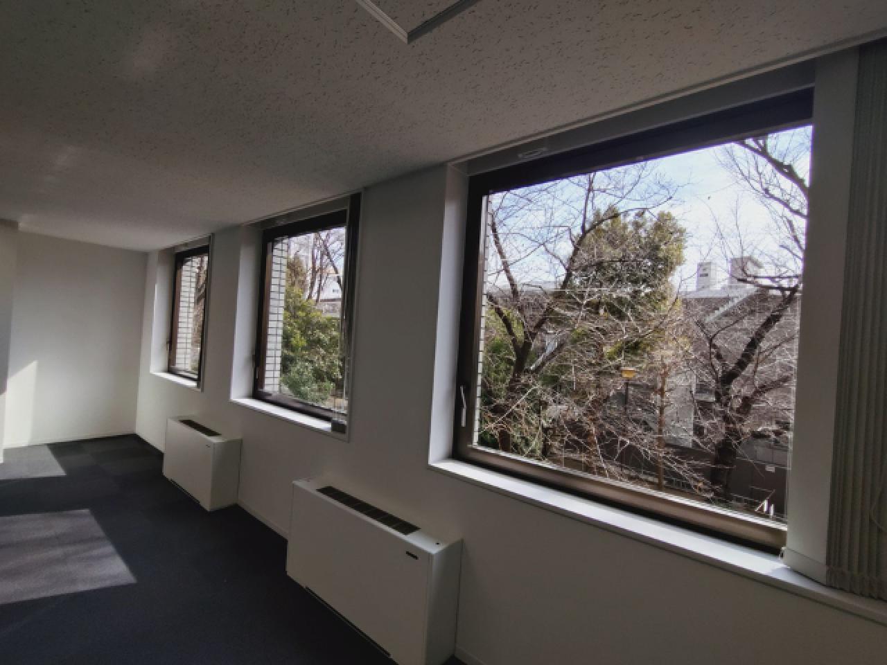 西新宿松屋ビル