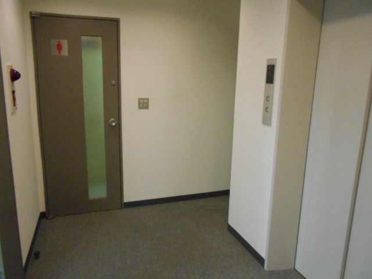 シュミット虎ノ門