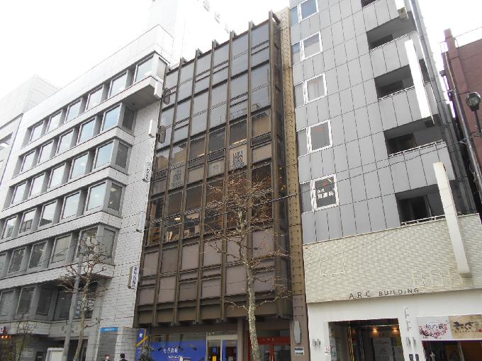 化粧ビル