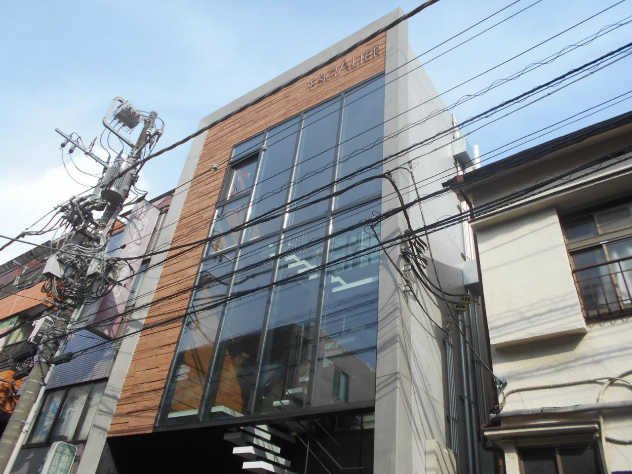 ESCALIER不動前