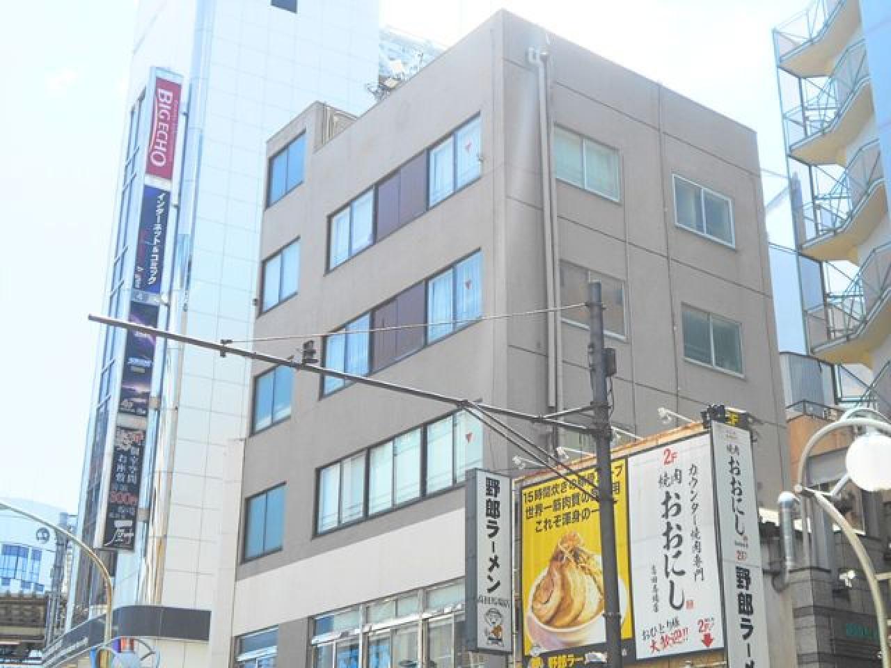 白鳥会館ビル