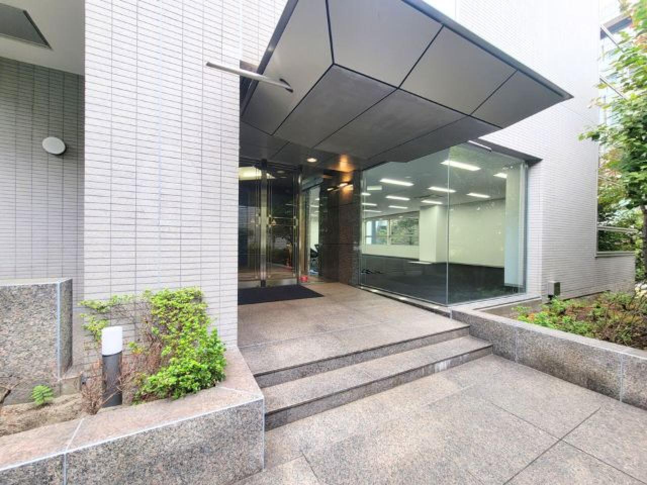 麴町スカイフィールド