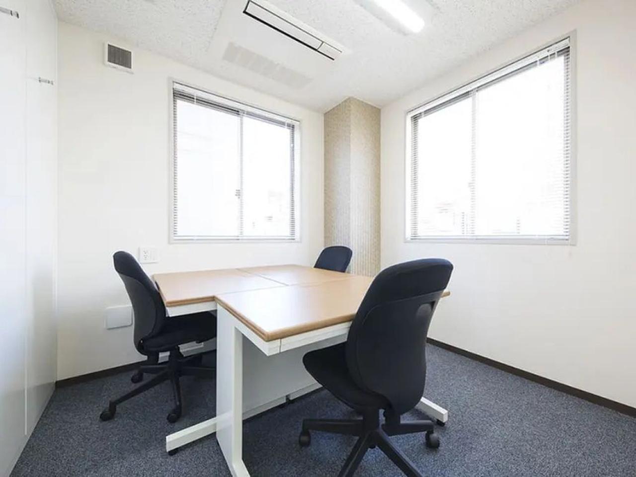 天翔オフィス新橋赤レンガ通り